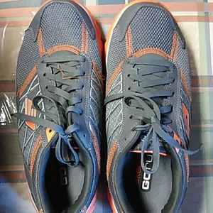 5 for $20 men's skechers go run sneakers size 7.5